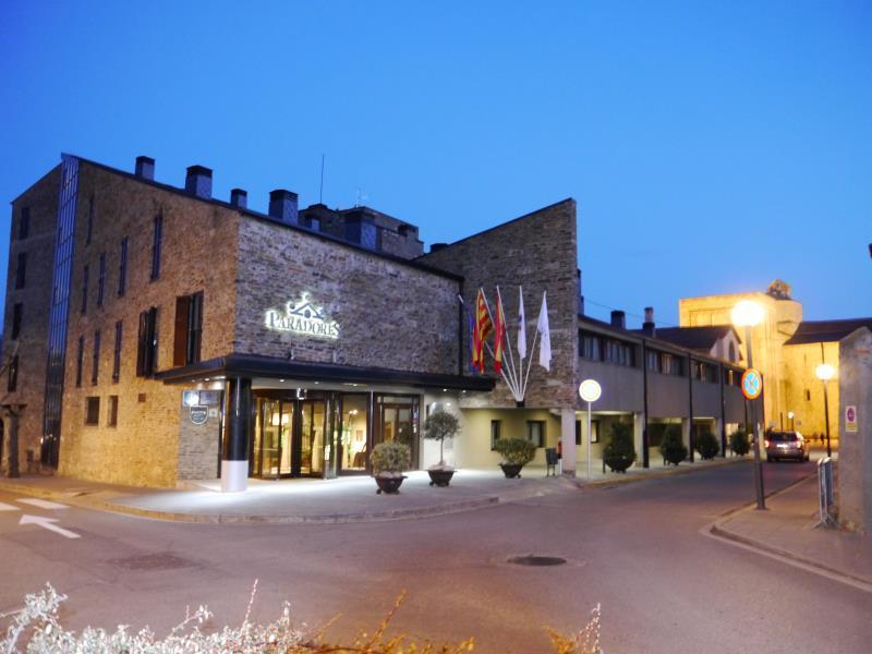 Parador De Ла Сеу д'Ургел Екстериор снимка